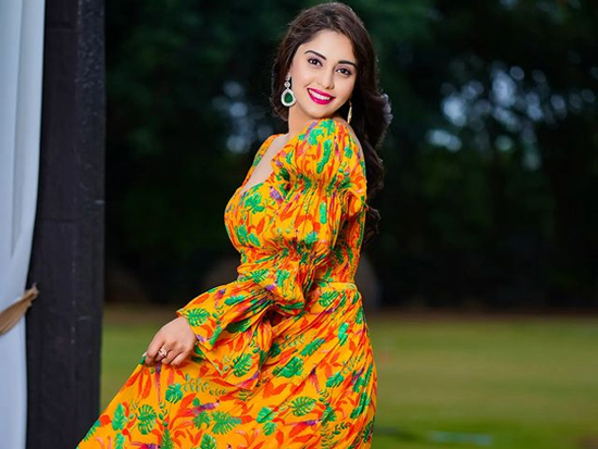 Gorgeous Looks Of Surbhi Puranik In Floral Outfit